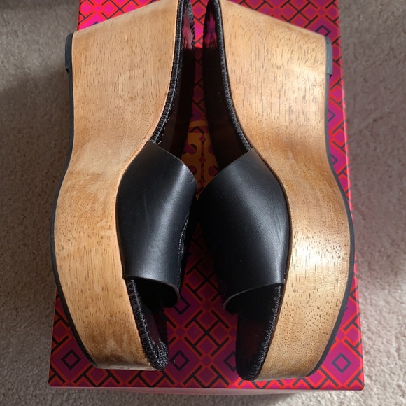 TORY BURCH WEDGE SLIDE BLACK Size 7.5 - Picture 6 of 15